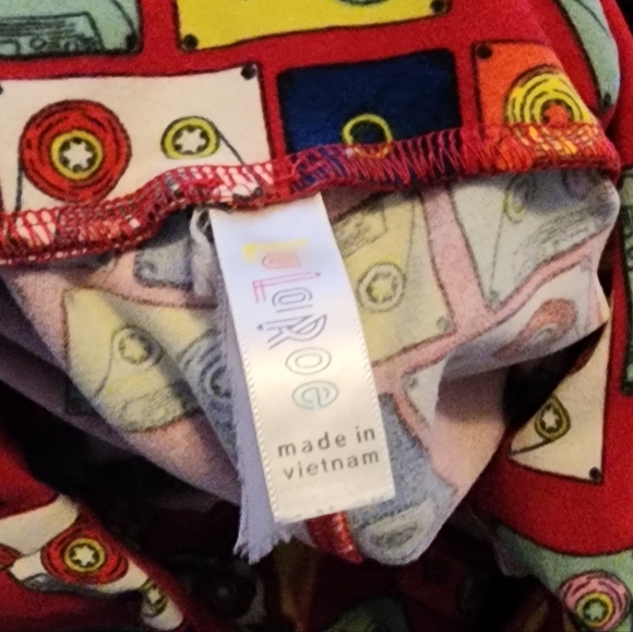 Lularoe Leggings TC Cassette Tapes - Picture 2 of 2